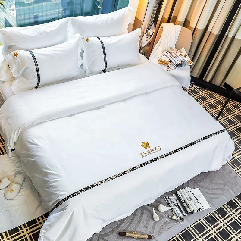 Good Quality White Custom Embroidered Logo Bed Sheet Set Hotel Bedding