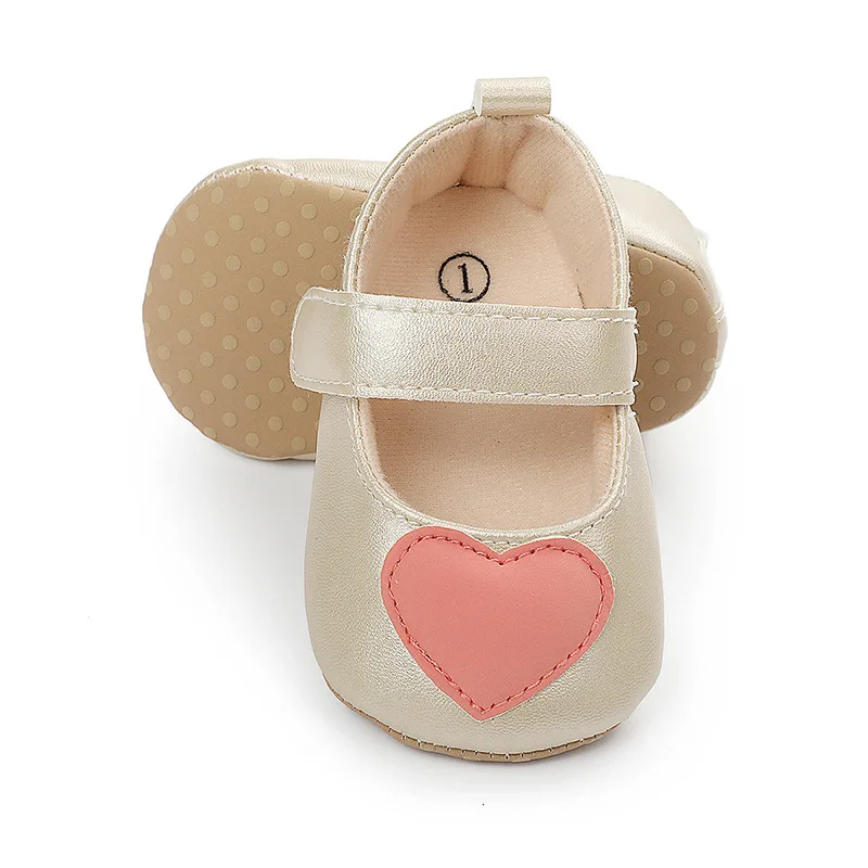 Fashion Beautiful Heart Design Soft Sole  Baby Dress Shoes Toddler Girl Walking Shoes manufacture