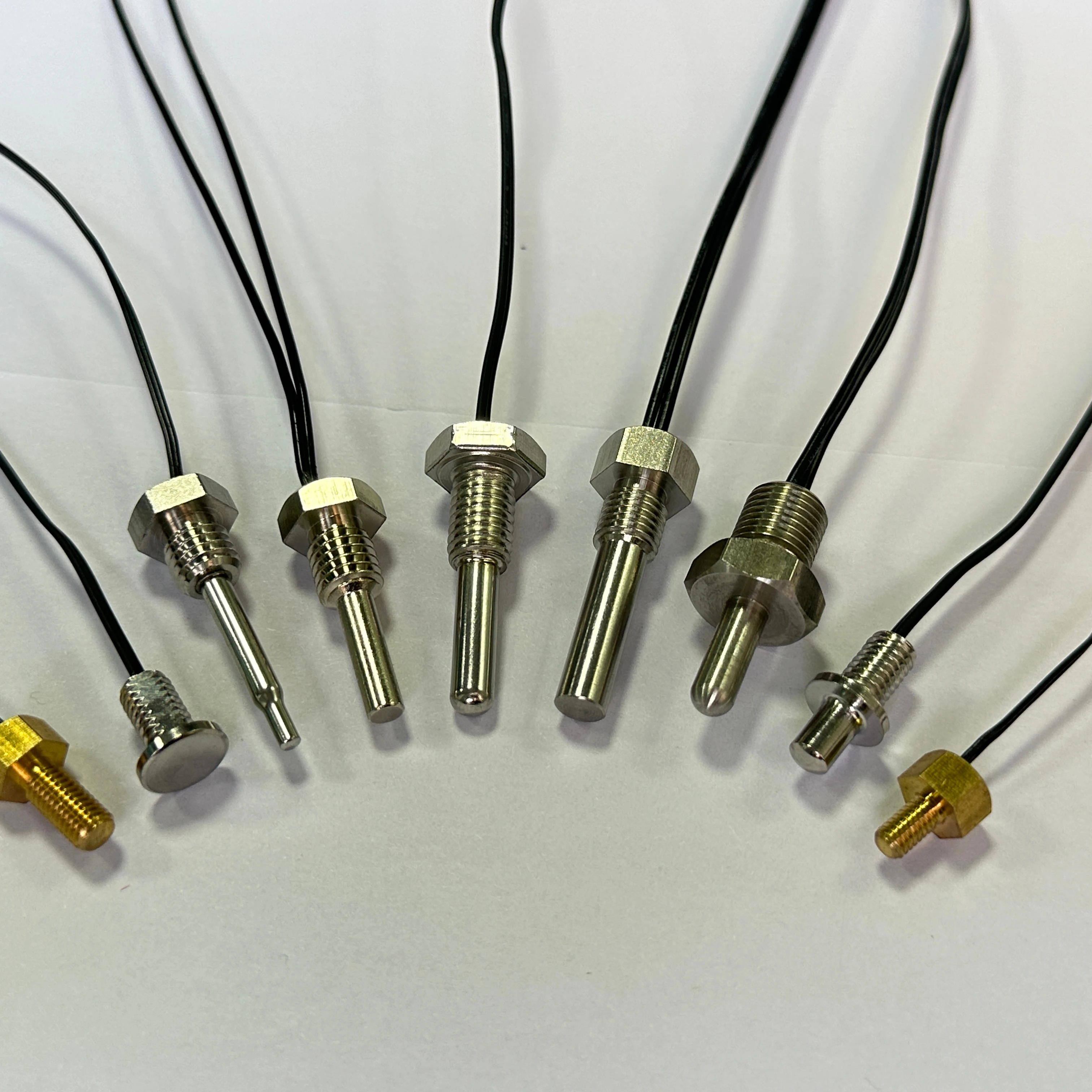 10k  20K  30K 50k  100k  3435 3950 4260  3470  Radial Glass Encapsulation NTC  Thermistor  for  High  Temperature factory