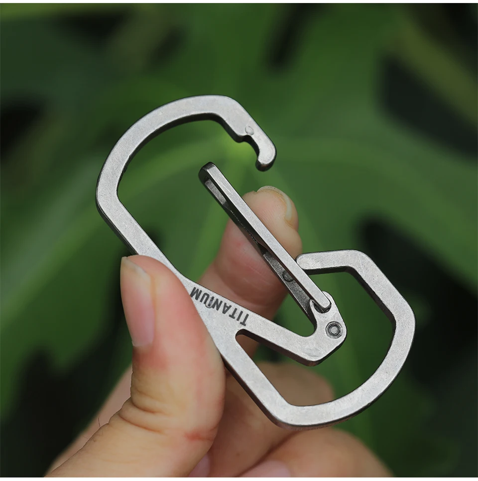 Titanium Carabiner Keychain Anti Lost Quick Release Mens Keychain Hook Climbing Key Ring 