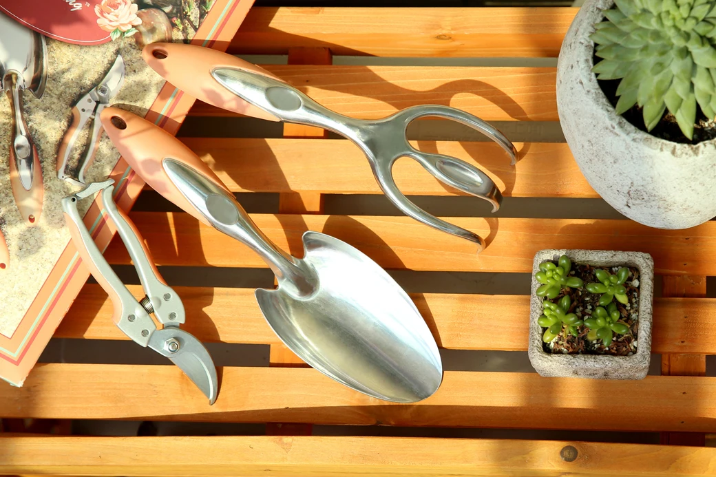 Hot Selling 3pcs gardening pink aluminum tools gift set gardening tools set for women