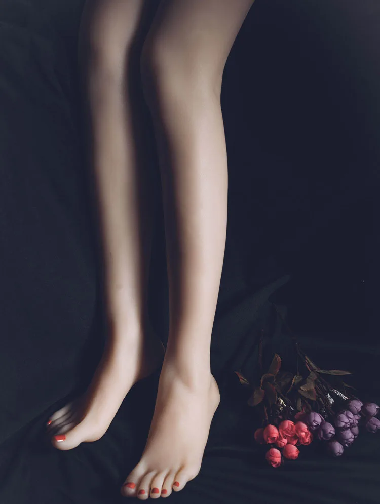 Lifelike Silicone Female long Legs Feet Mannequin Shoes Socks Display feet Model 