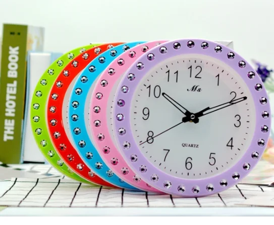 
European fashion diamond round 9 - inch digital color wall clock clock 