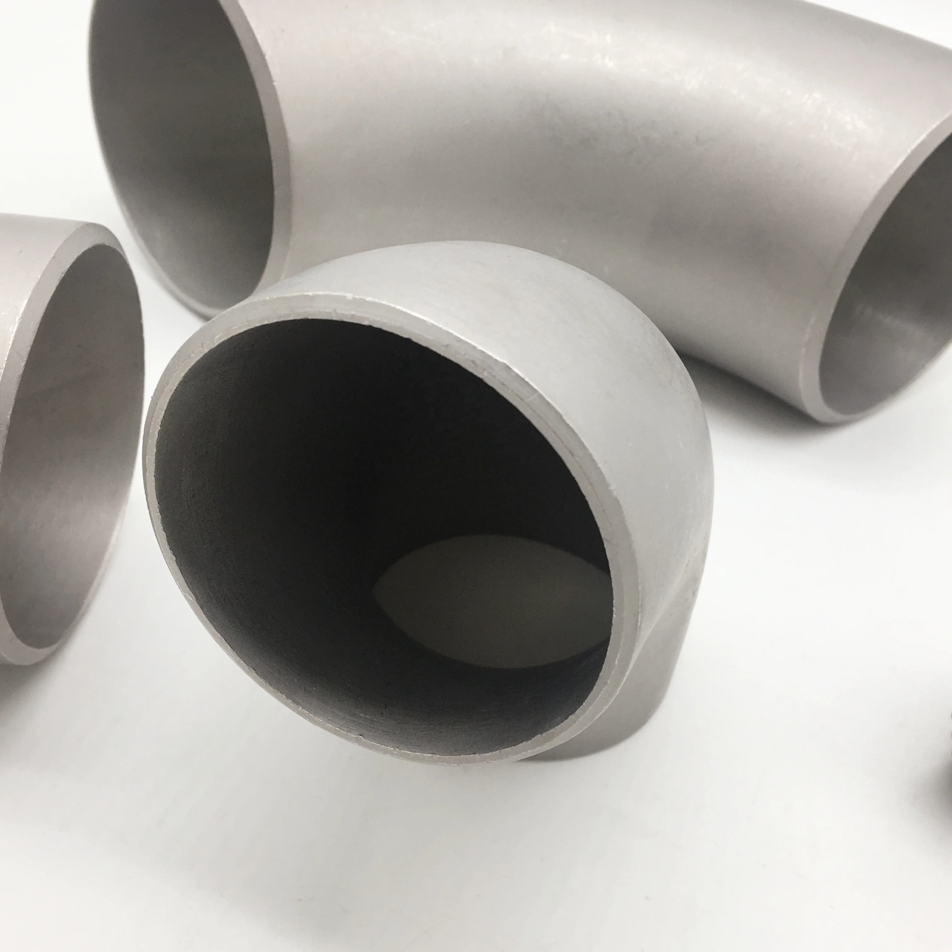 Asme B16.9 Bw 90 Sr Elbow Pipe Fittings Sandblasting Ss304 Ss316 Welded