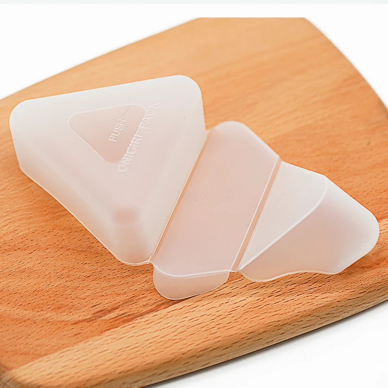 热销亚马逊三角寿司模具形式寿司模具饭团米饭模具diy工具 Buy 寿司模具饭团米饭模具diy工具 三角形寿司模具 热卖亚马逊三角形寿司模具形成寿司