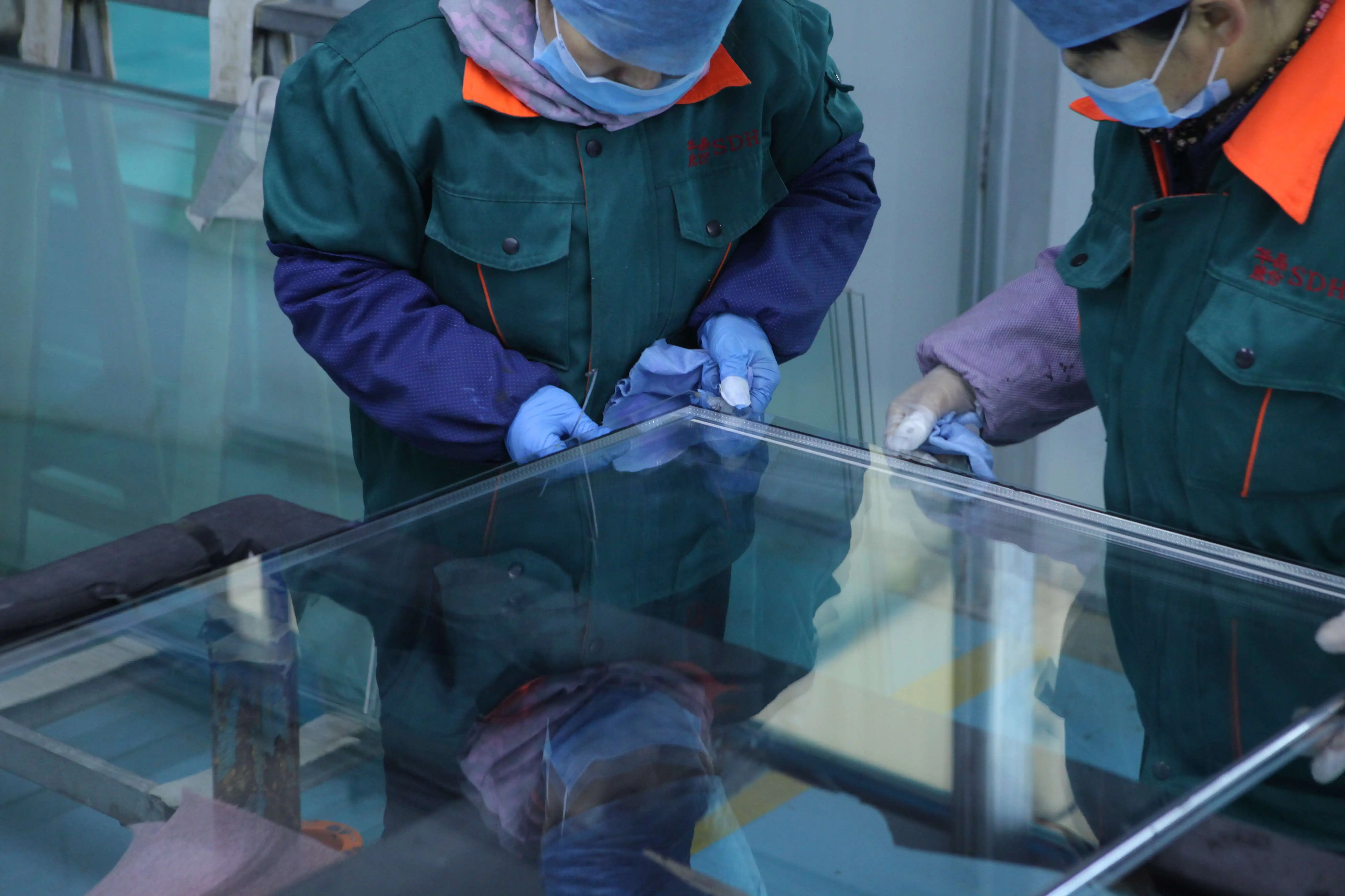 Triple pane glass with argon gas filled for chillers