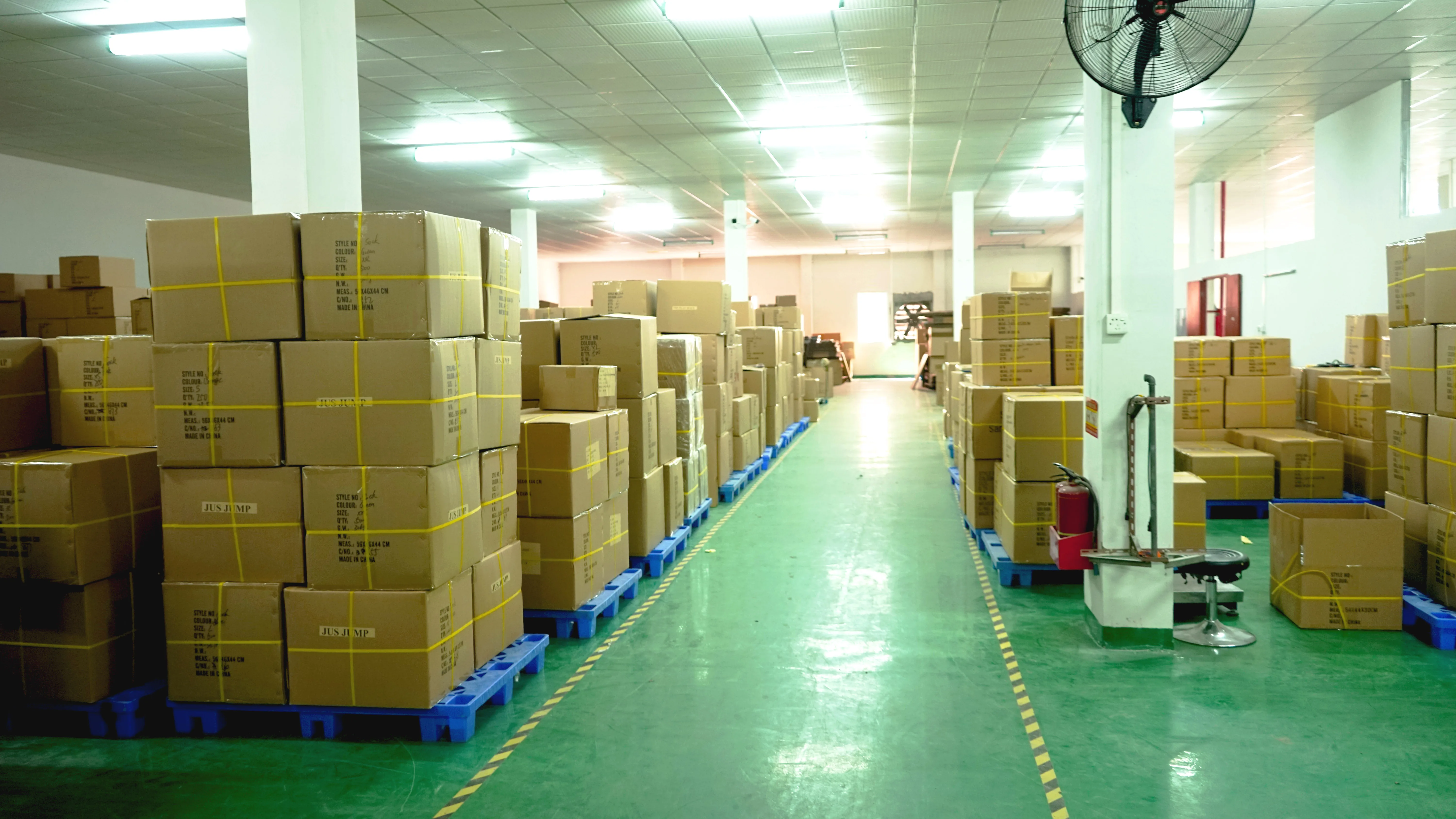 舒适fashionjacquard 户外运动袜定制 logo 定制袜子绣花