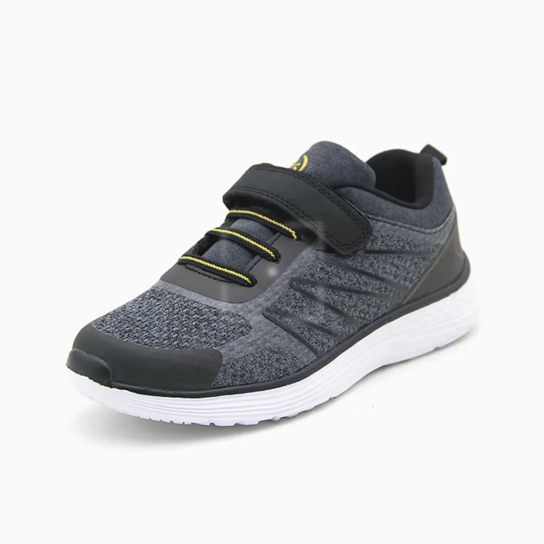 kids sports shoes