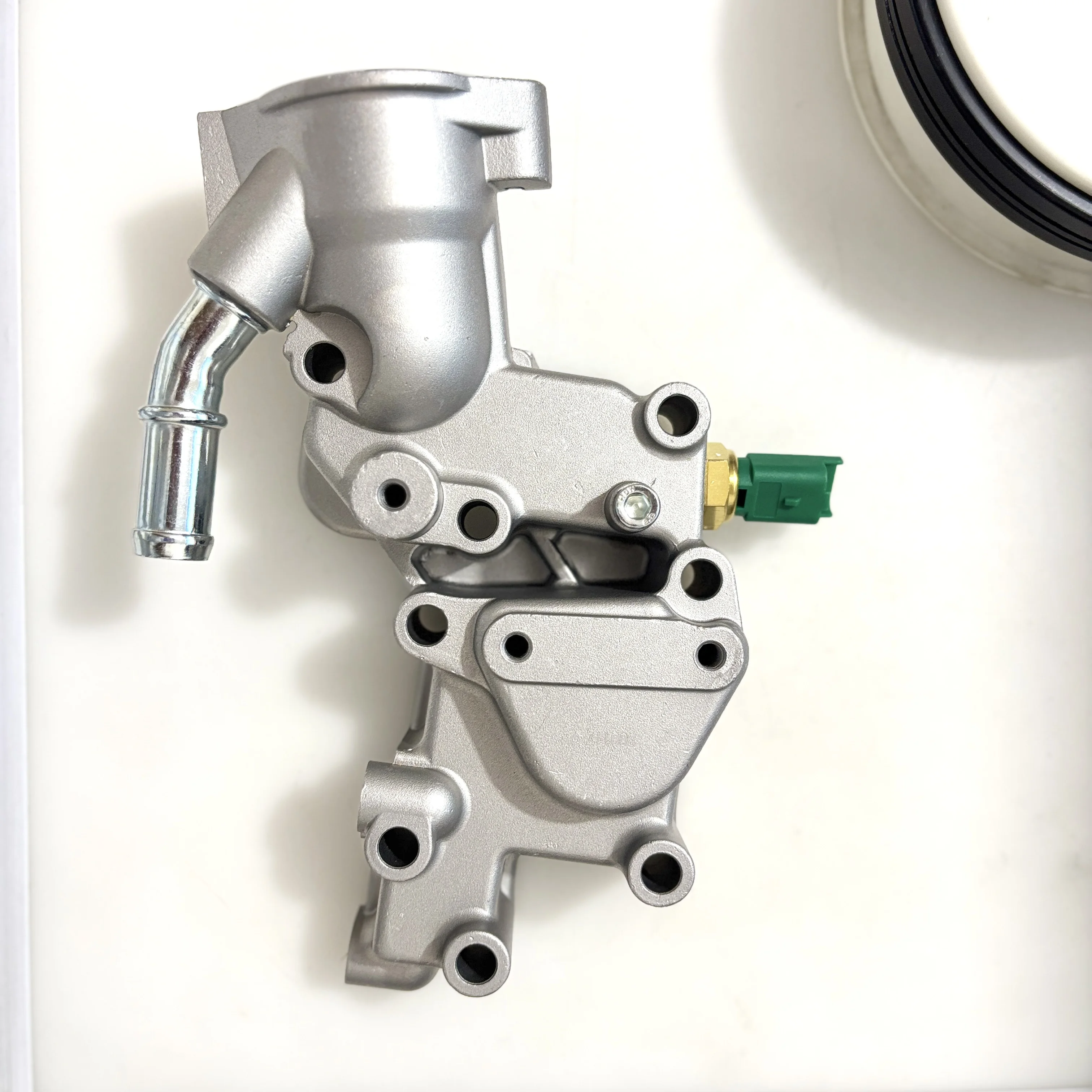 Yu！ Factory Direct 1336.Y8 Coolant Flange Thermostat Housing for