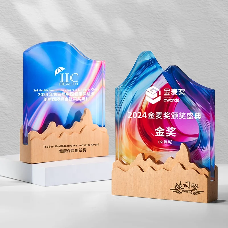 Wholesale  Crystal With Wooden Base Trophy Award Custom Clear Glass Wooden Plaque Awards manufacture