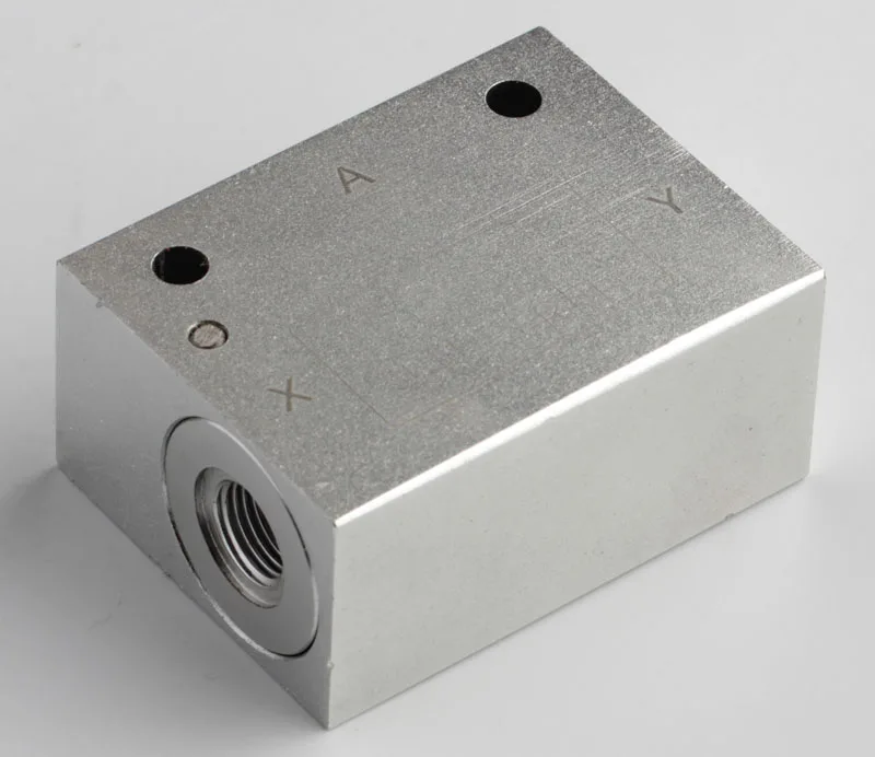 气动梭阀 0.05-1.2mpa,相当于两个止回阀