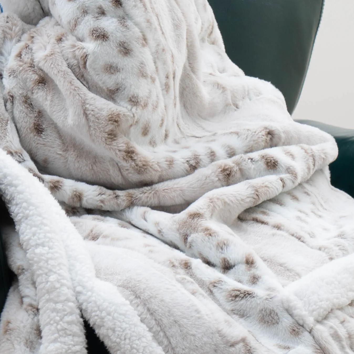 兔子人造毛皮压花条纹连帽毛毯可穿戴温暖舒适的披风衬衣双层毛毯