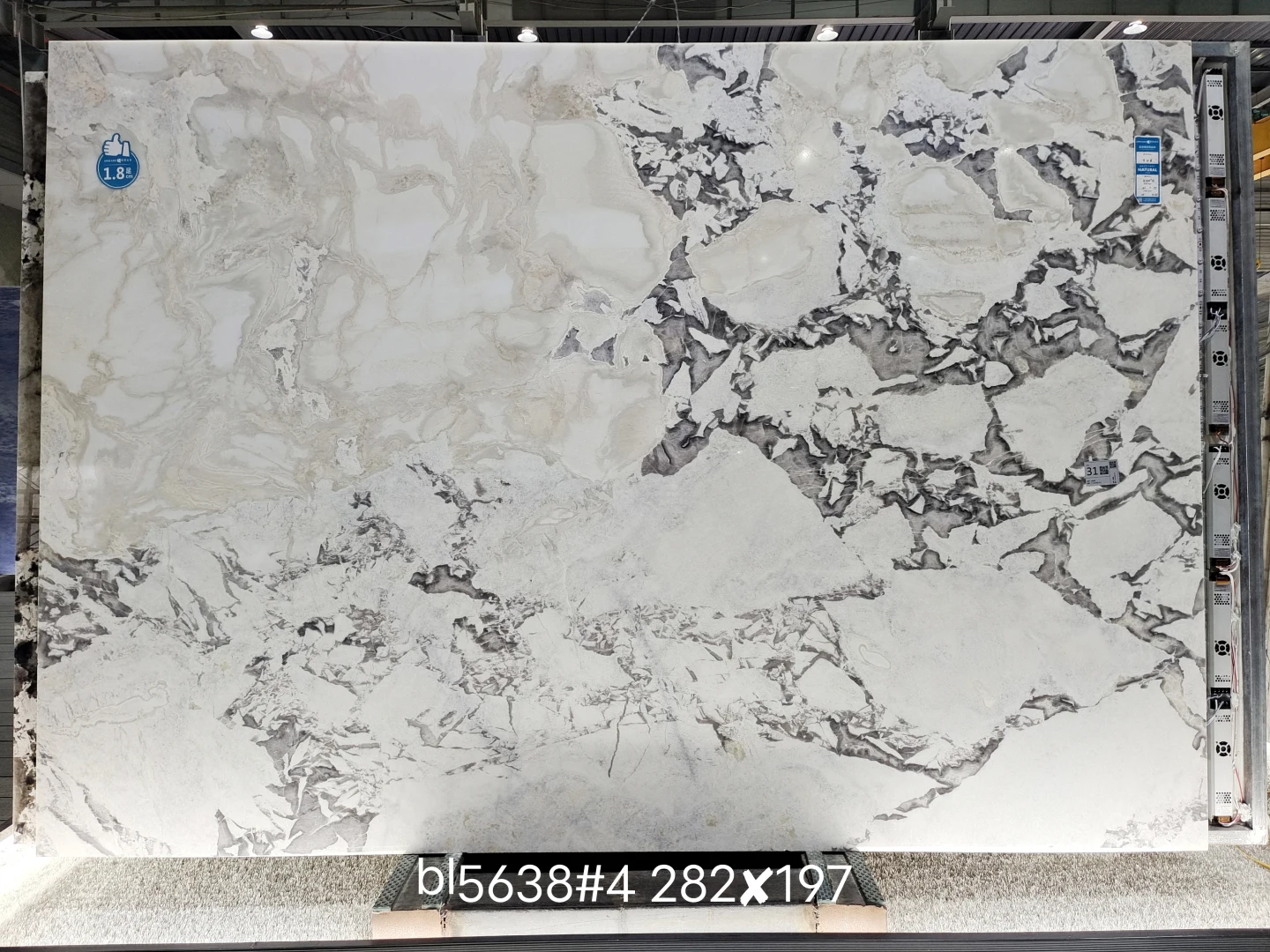 Natural White Marble Wallboard Translucent Slate Marble Floor Tile