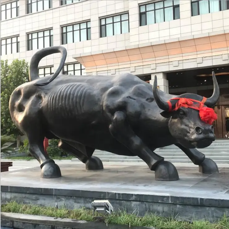 bronze bull.jpg