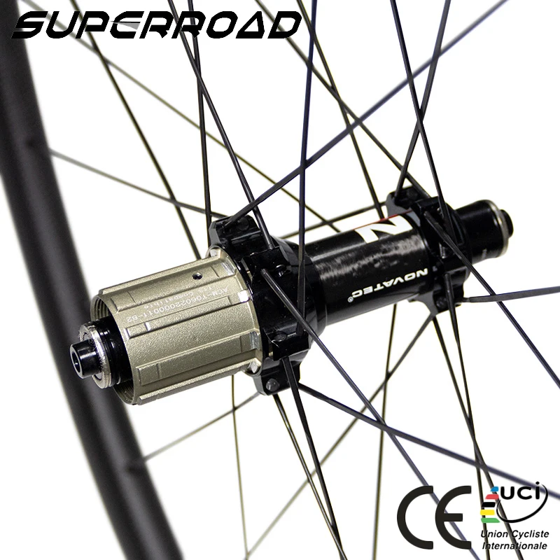 Top 700C 25mm Wide 30mm Deep Chinese Bicycle Novatec Carbon Wheels Clincher Tubeless 7