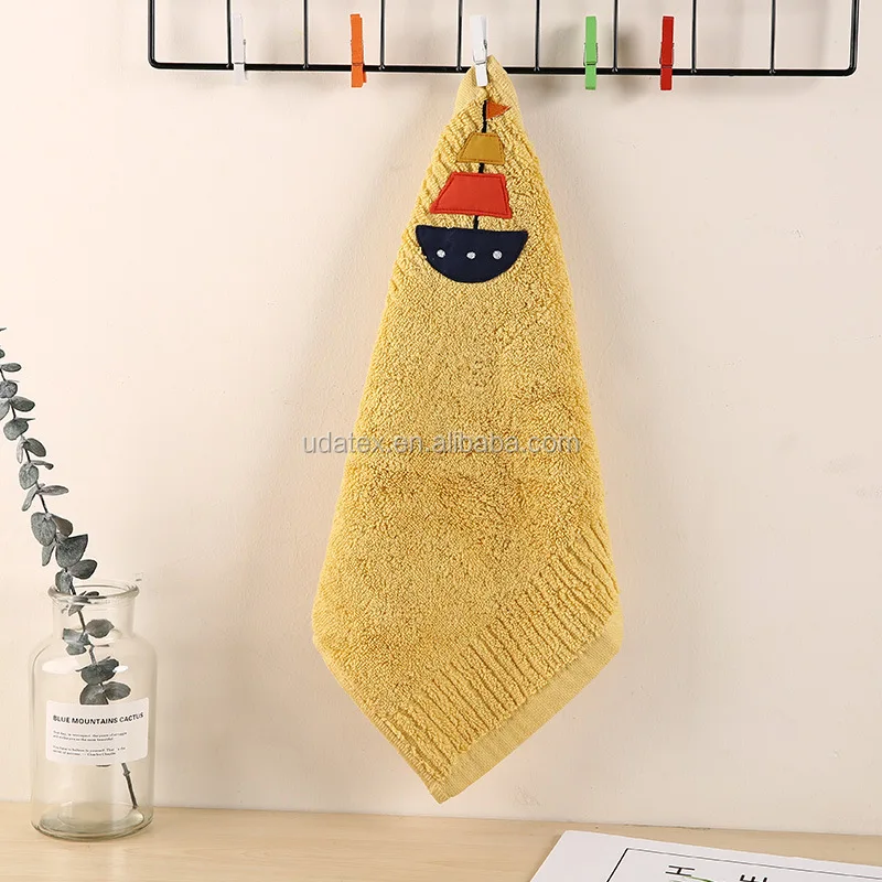 100% cotton long staple cute kids  towel  with applique face towel with hanger