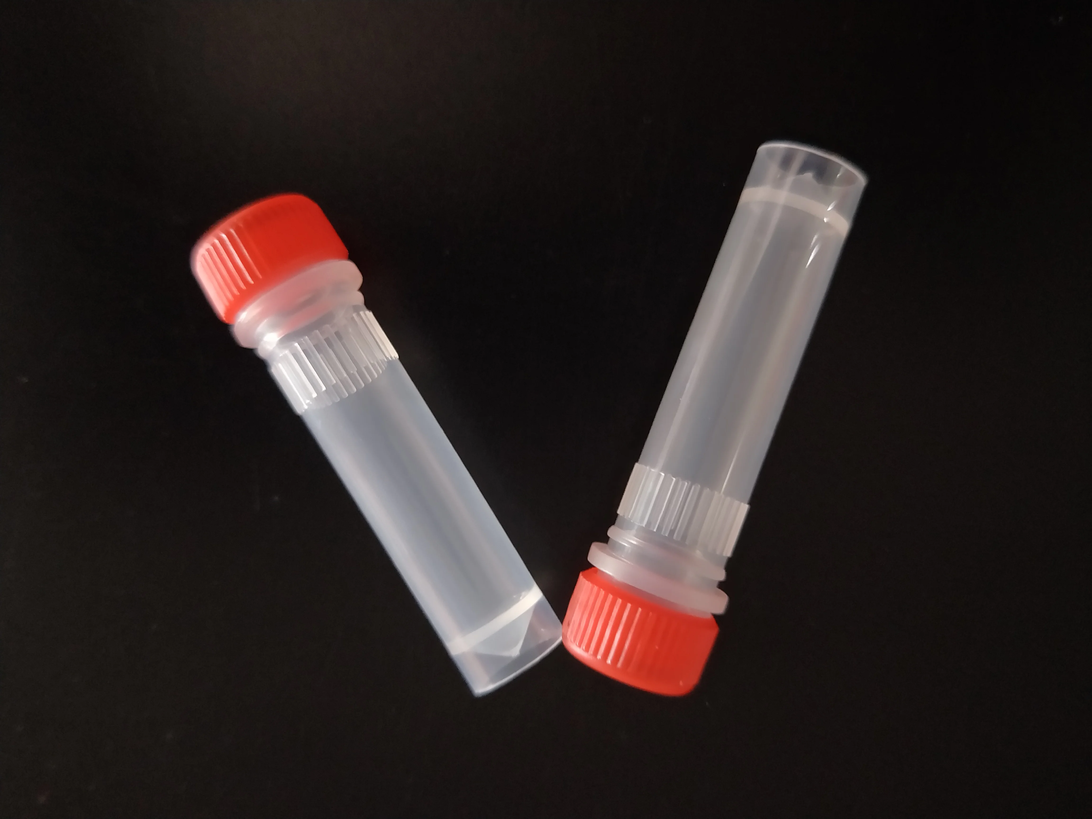 2ml Extermal Thread Self-standing Lab Use Cryogenic Vials Cryo Tubes 