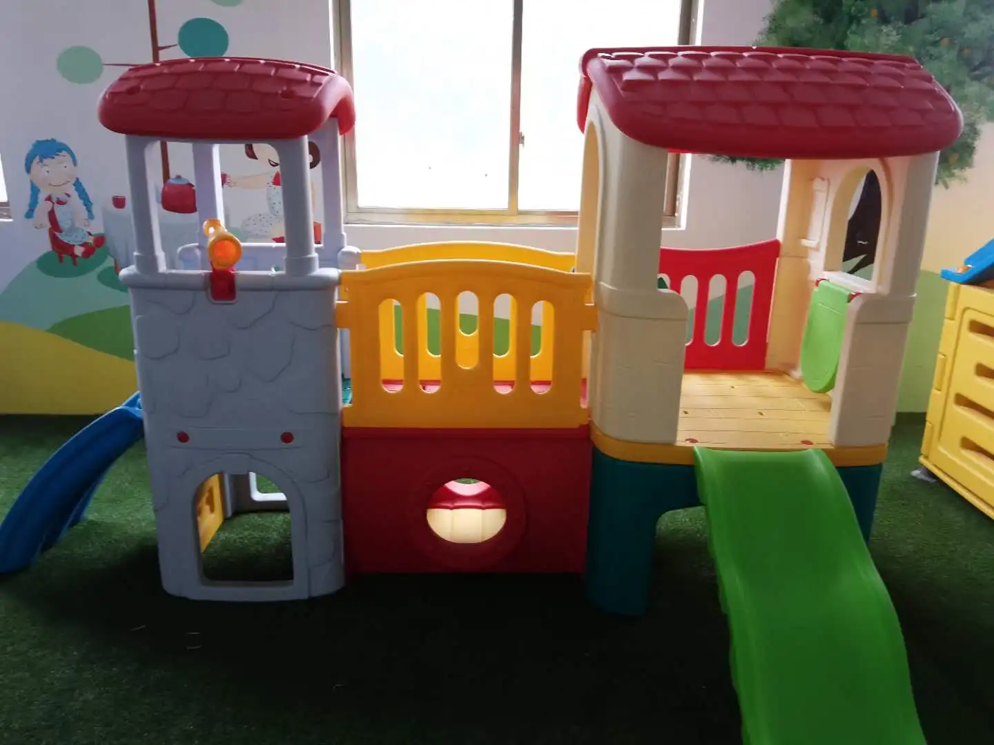 toy house with slide