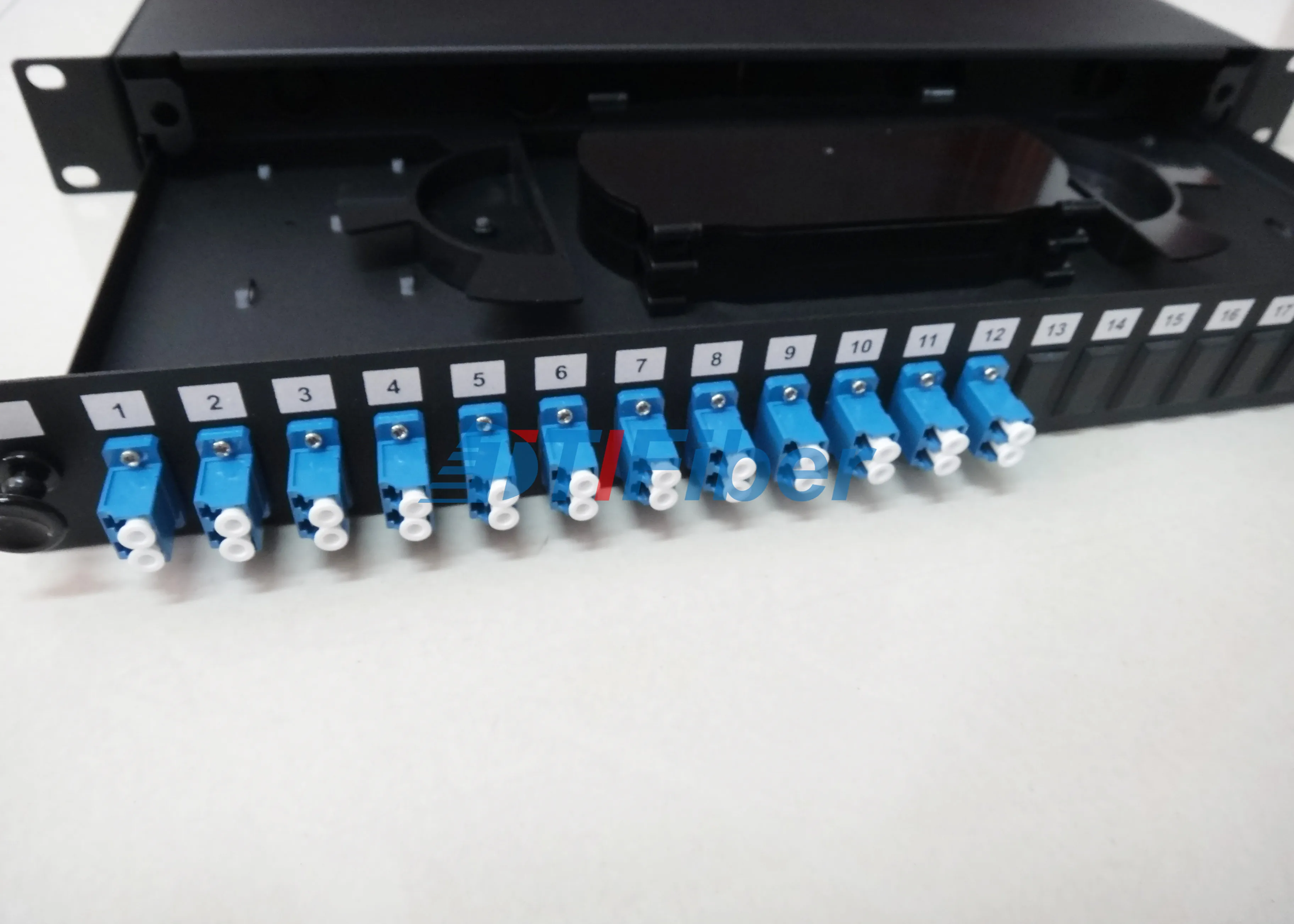 Wholesale High Quality Ftth 12-24 Core Sc/fc/st/lc Odf Patch Panel ...