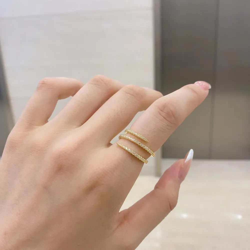 S925 Sterling Silver Niche Ins Fashion Light Luxury Ring for Women Snake-Shaped Wrapped Lab Diamond Rattan Man Silver Ring