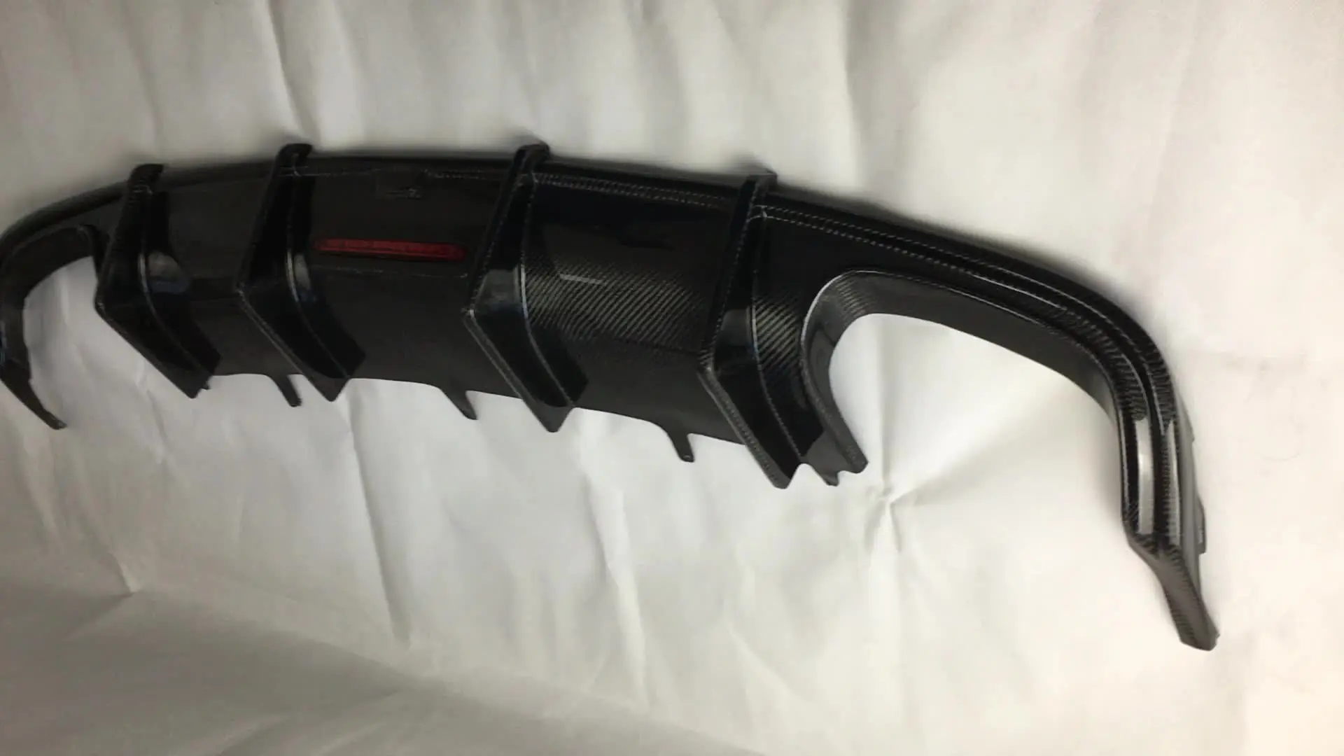 Audi A6 Sline S6 C7セダン13-18用S6炭素ファイバーリアディフューザー