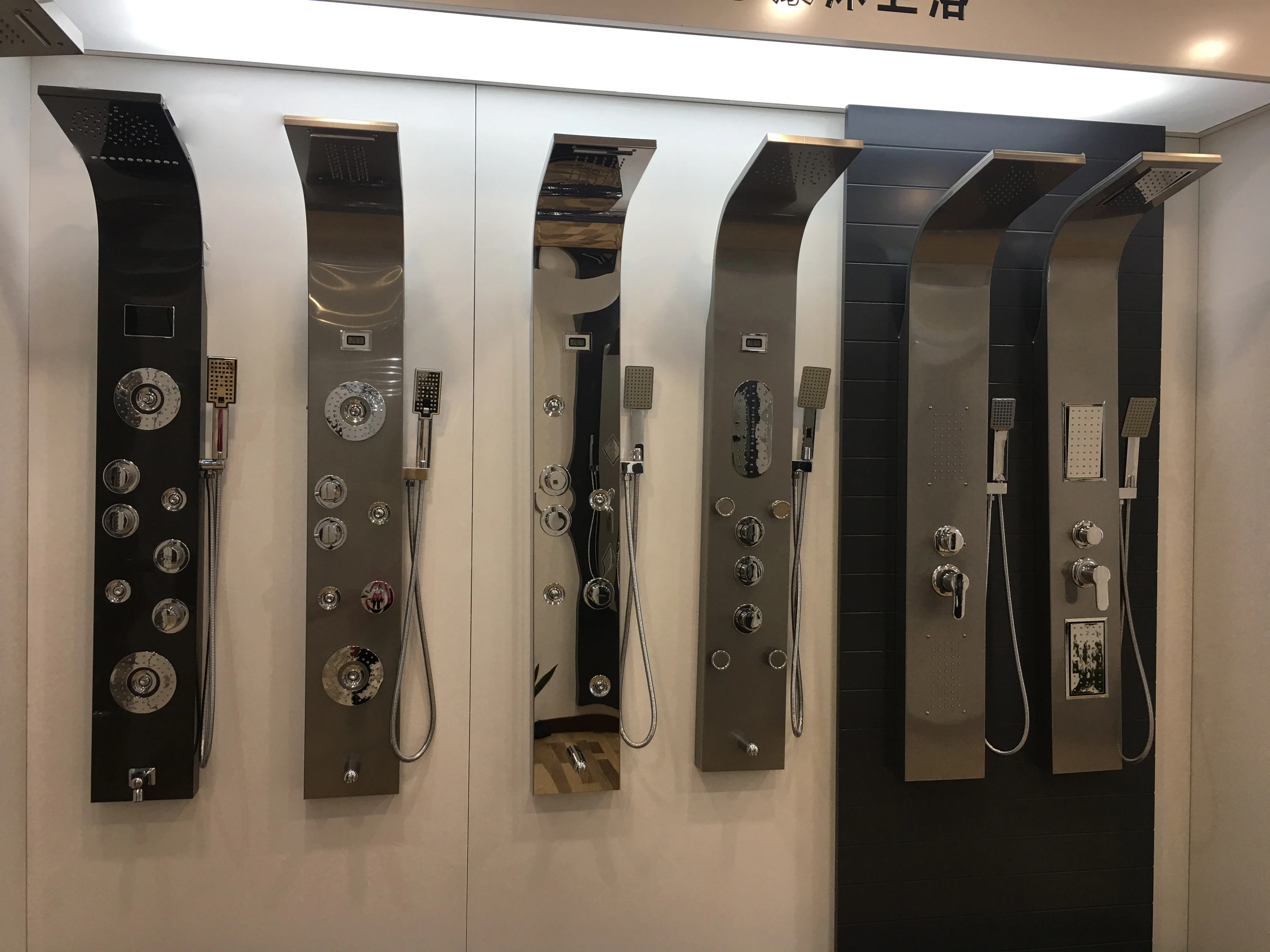 Hot Sale Multifunctional Spa Stainless Steel Shower Panel Bathroom