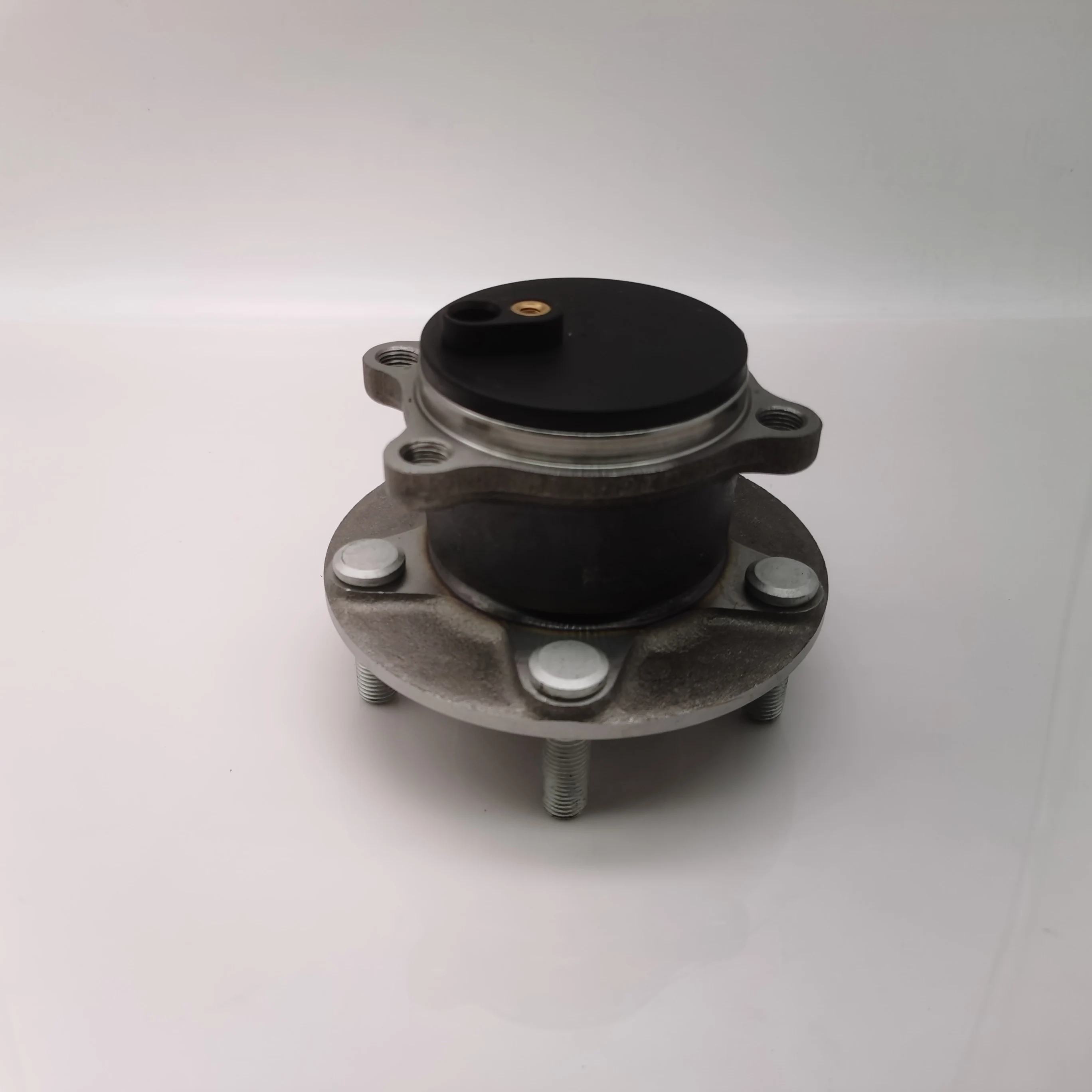 Rear wheel hub bearing for Mazda 3 6 CX-5 B45A-26-15X manufacture