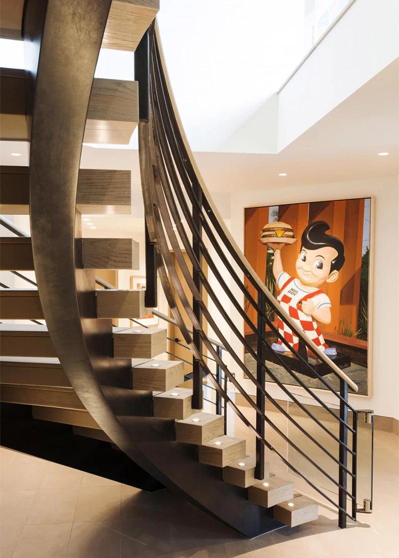 curved staircase (1).jpg