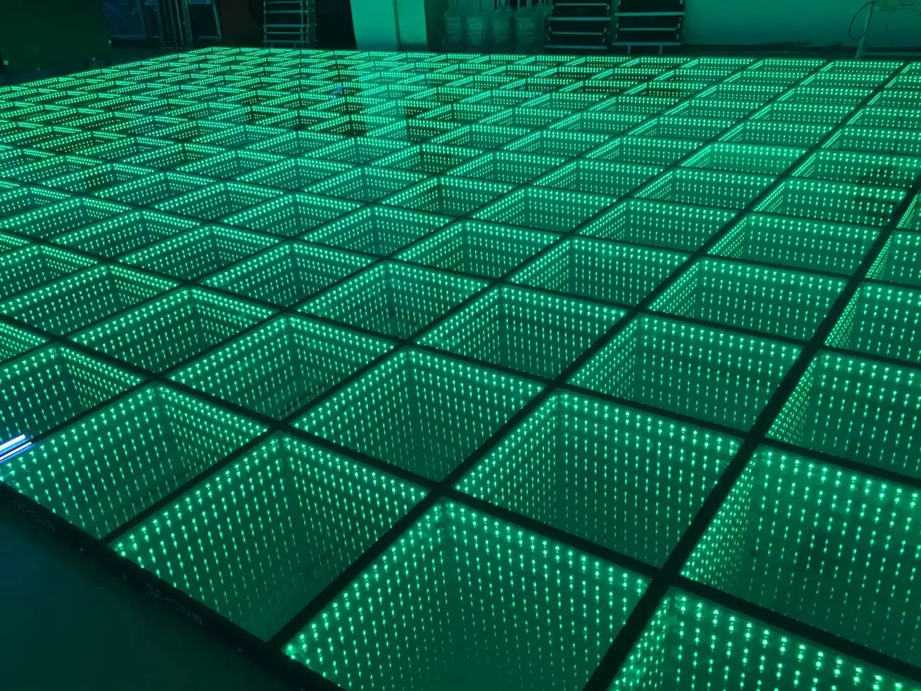 中国定制 led 无限镜子婚礼舞池