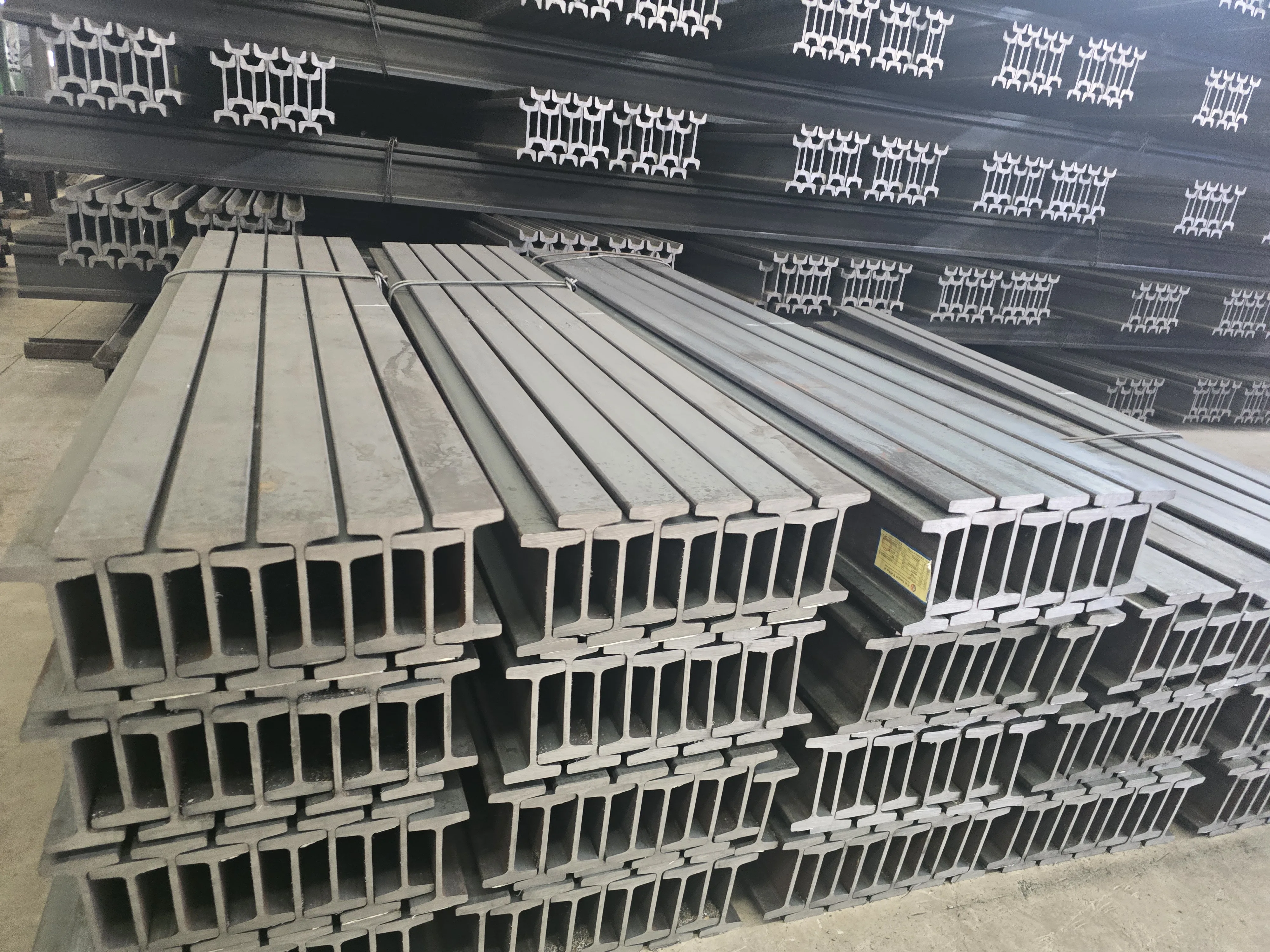 Steel Rails Mine Coal Mine Rail Steel Heavy and Light Rail in GB and DIN Standards U71MN ...