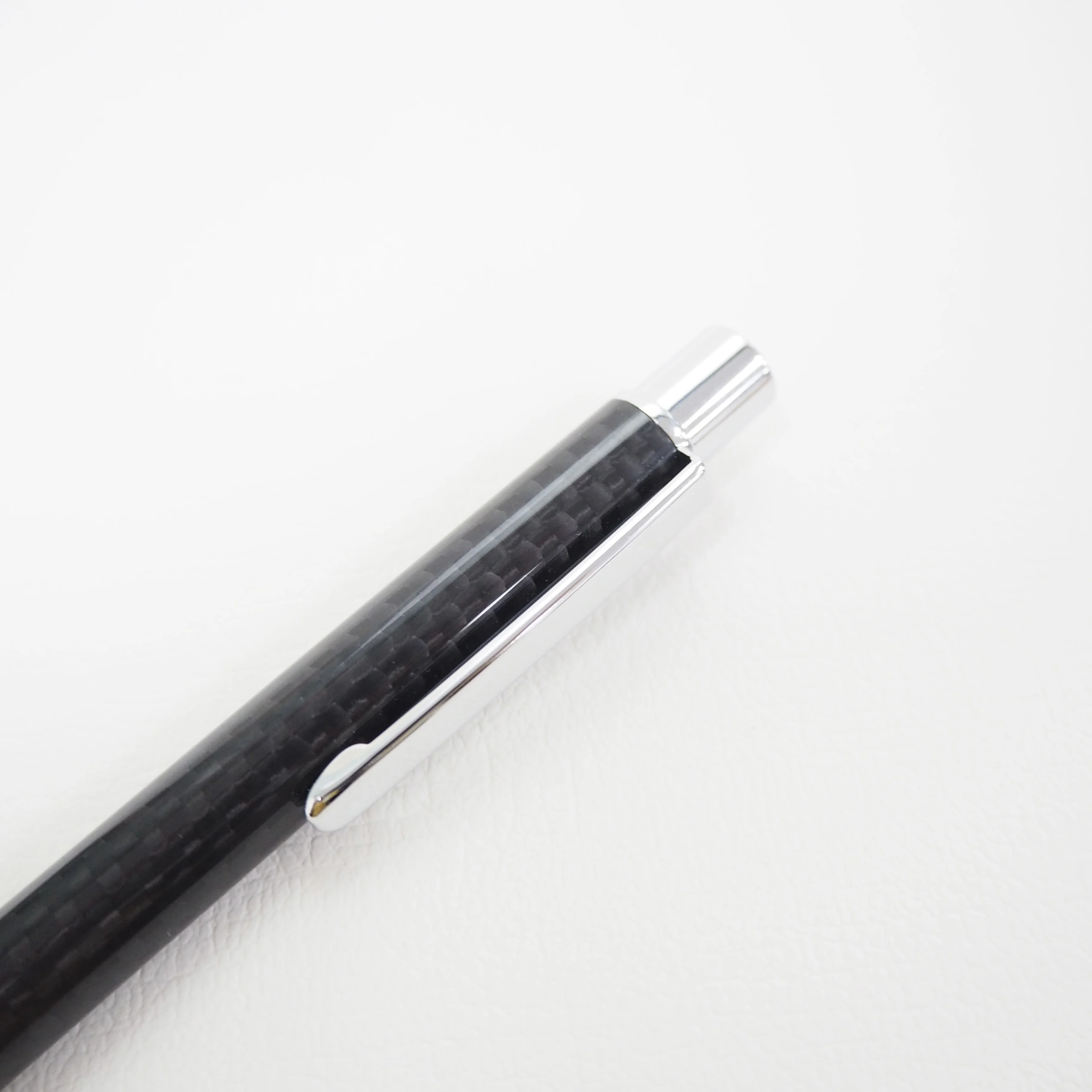 Luxury Real Carbon Fiber Fountain Pen With Customized Logo Service