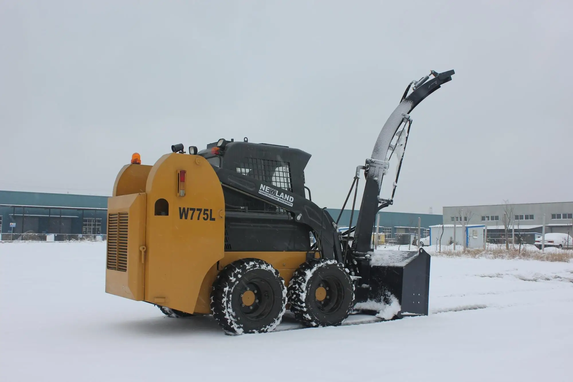 用于山猫滑移装载机的高效除雪机,价格最优