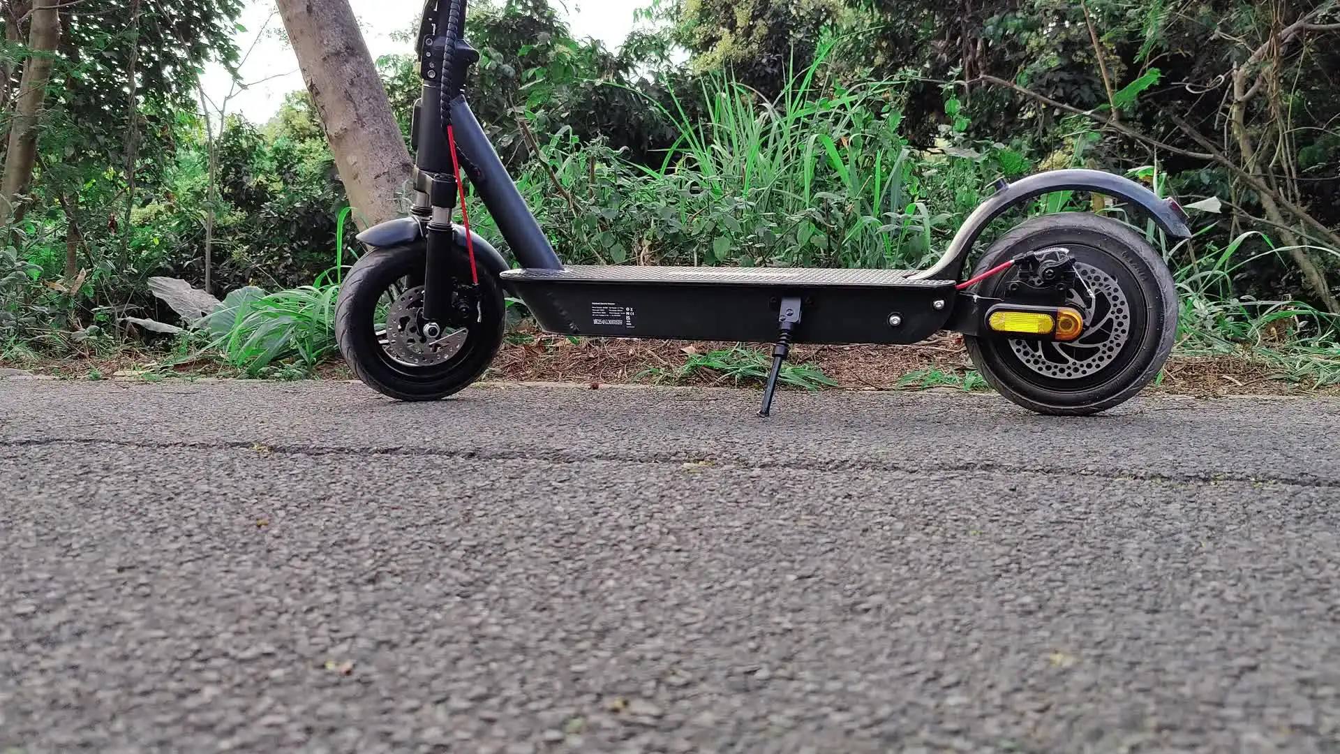 MK086 Electric Scooter - 10 Inch Tires, Dual Shock Absorption