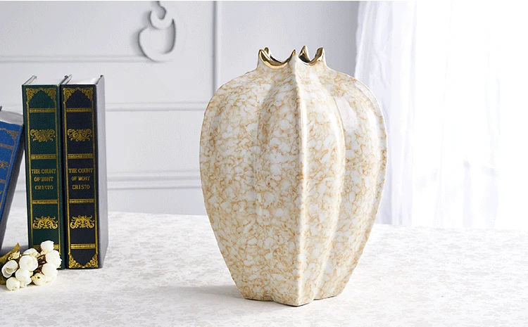 Creative luxury ceramic dried flower vases for hotels