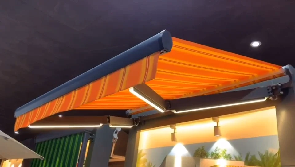Outdoor Balcony Aluminum Electric Manual Sun Shade Retractable Awnings