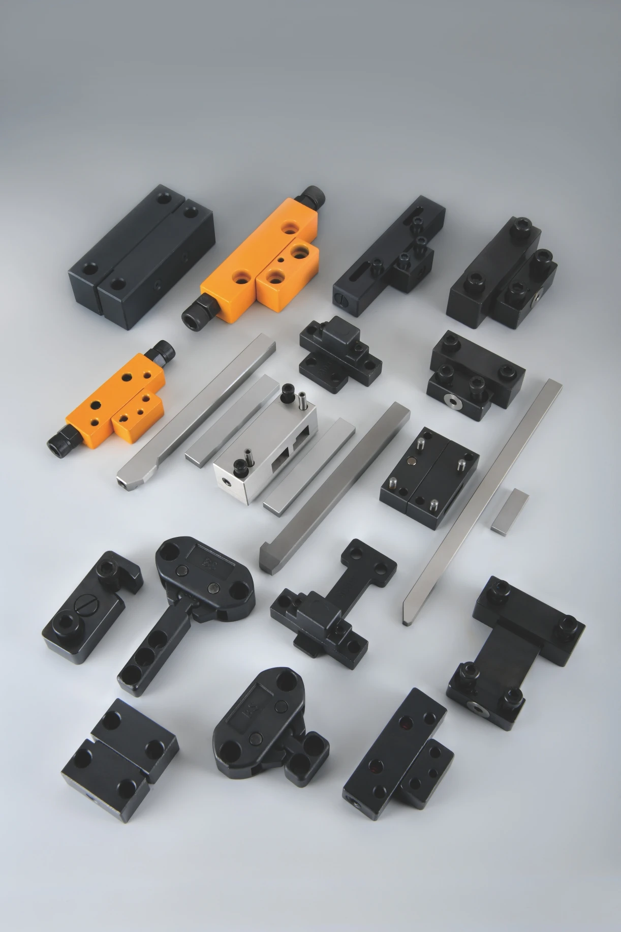 z73 系列模具和模具锁扣装置制造商