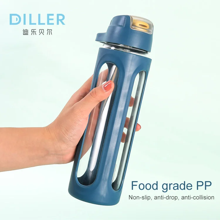 bpa free unbreakable borosilicate glass water bottle with silicone sleeve