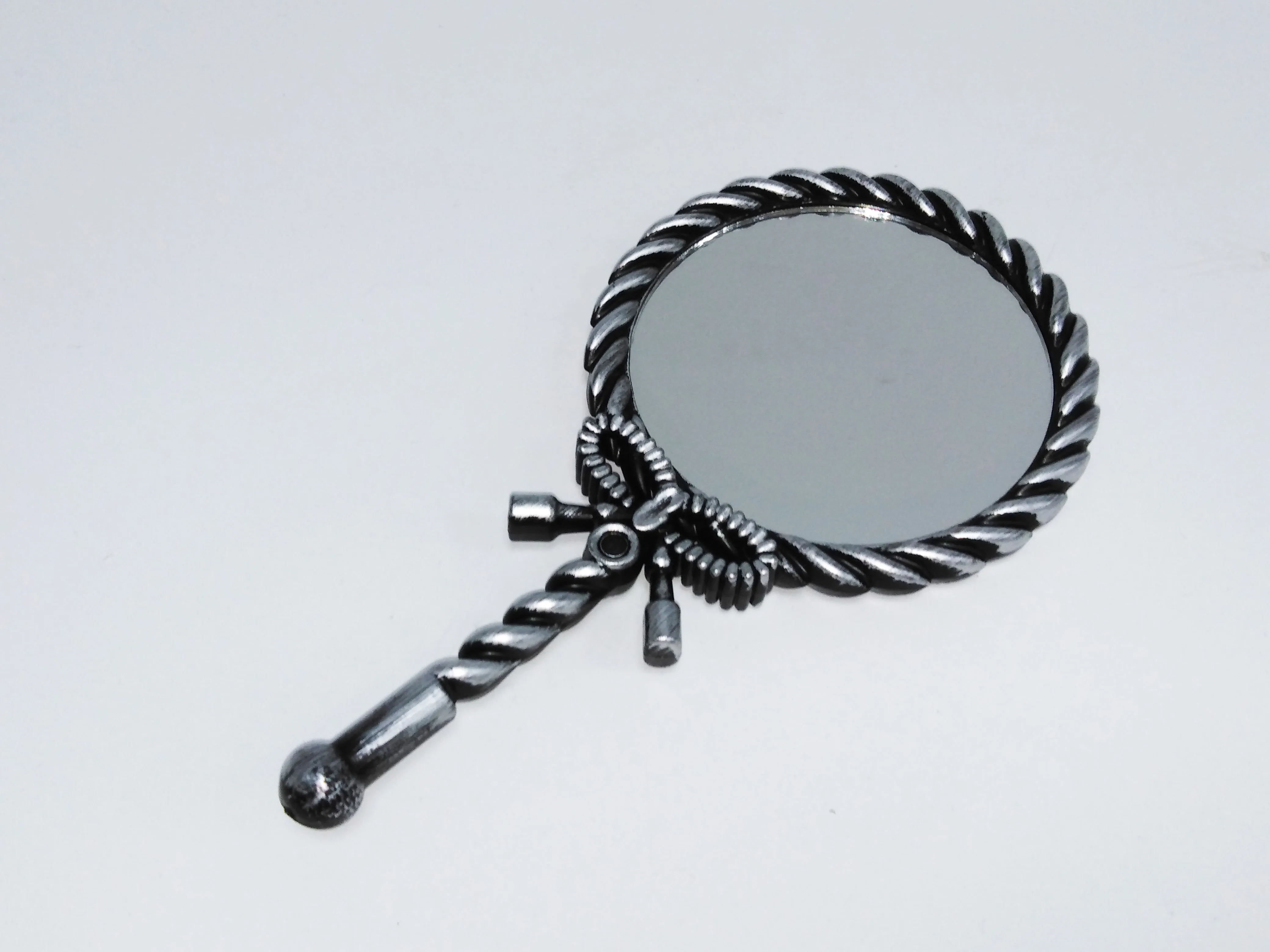 Customized Cheap Cosmetic Mirror Hand Held Metal Mirror Antique Mirror