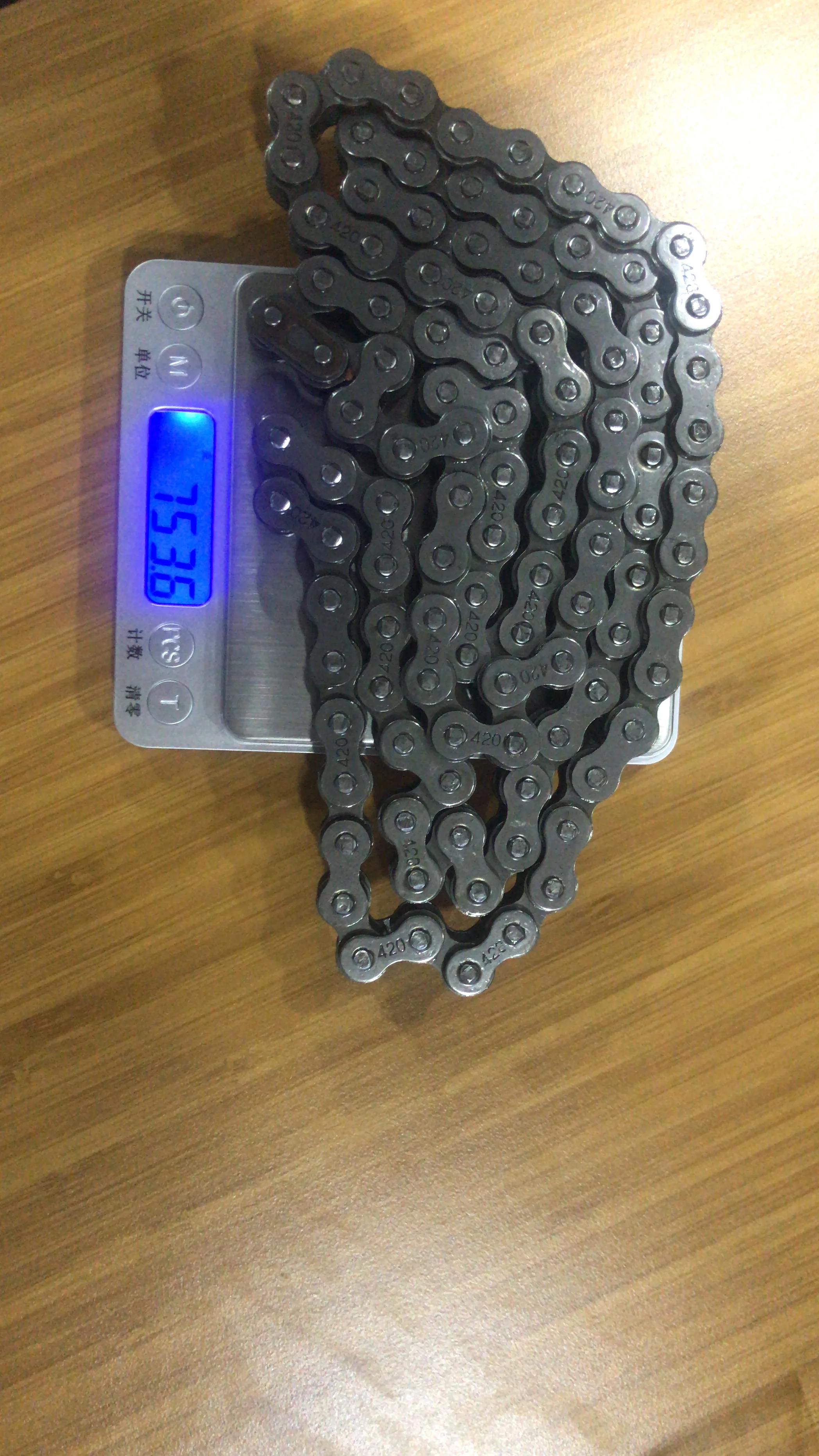 A chain.jpg