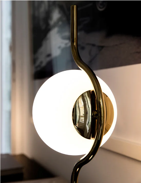 Contemporary contracted spherical sitting room bedroom desk lamp in wall lamp Nordic floor lamp