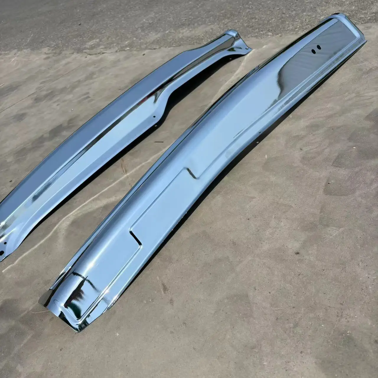 GHCD New Product High Quantity Factory Direct Delivery Japanese Truck Isuz Nqr/600p Chrome-plated  Pillar factory