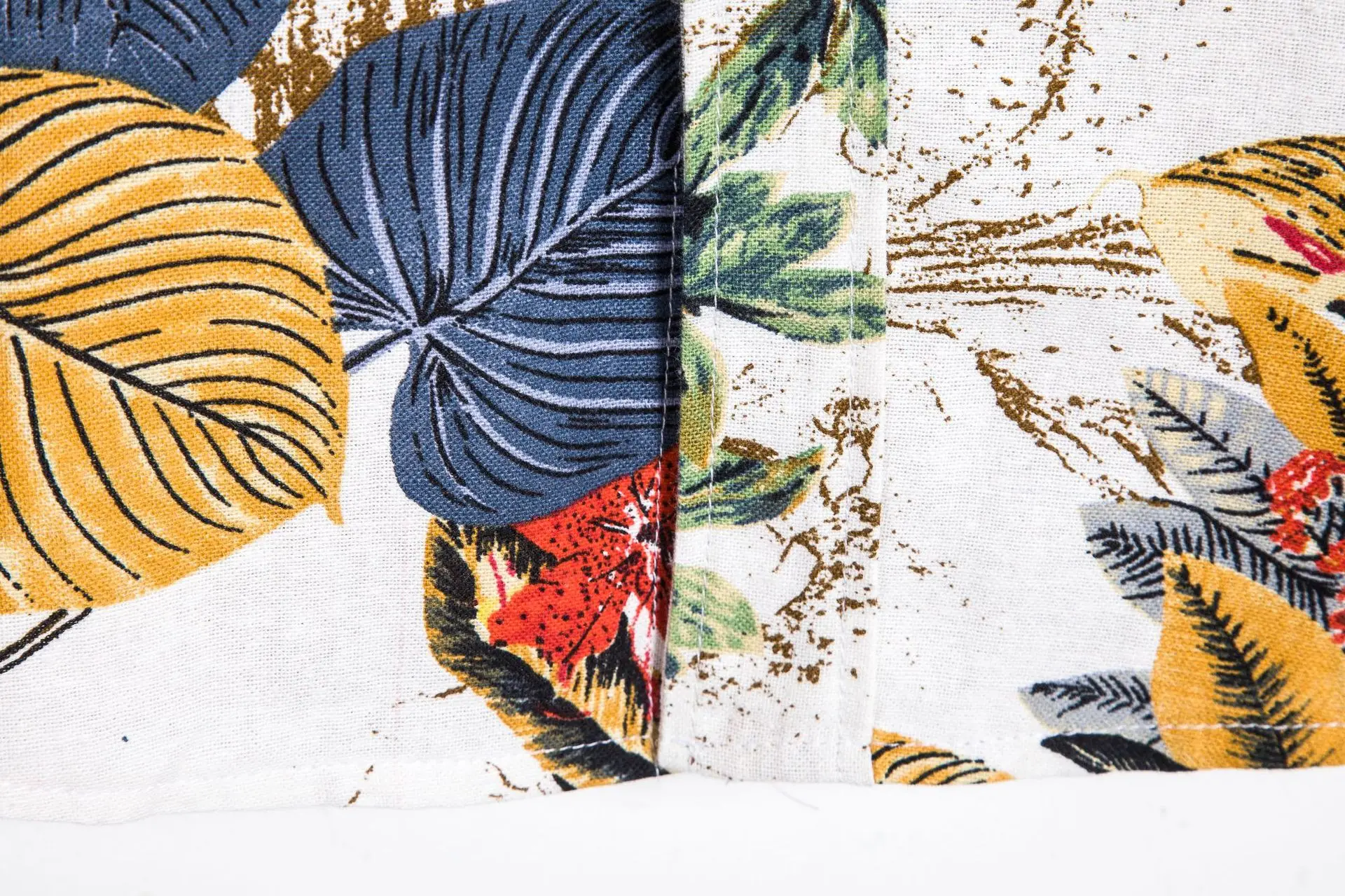 Here 's our reference size .it suits for our current europe and americ...