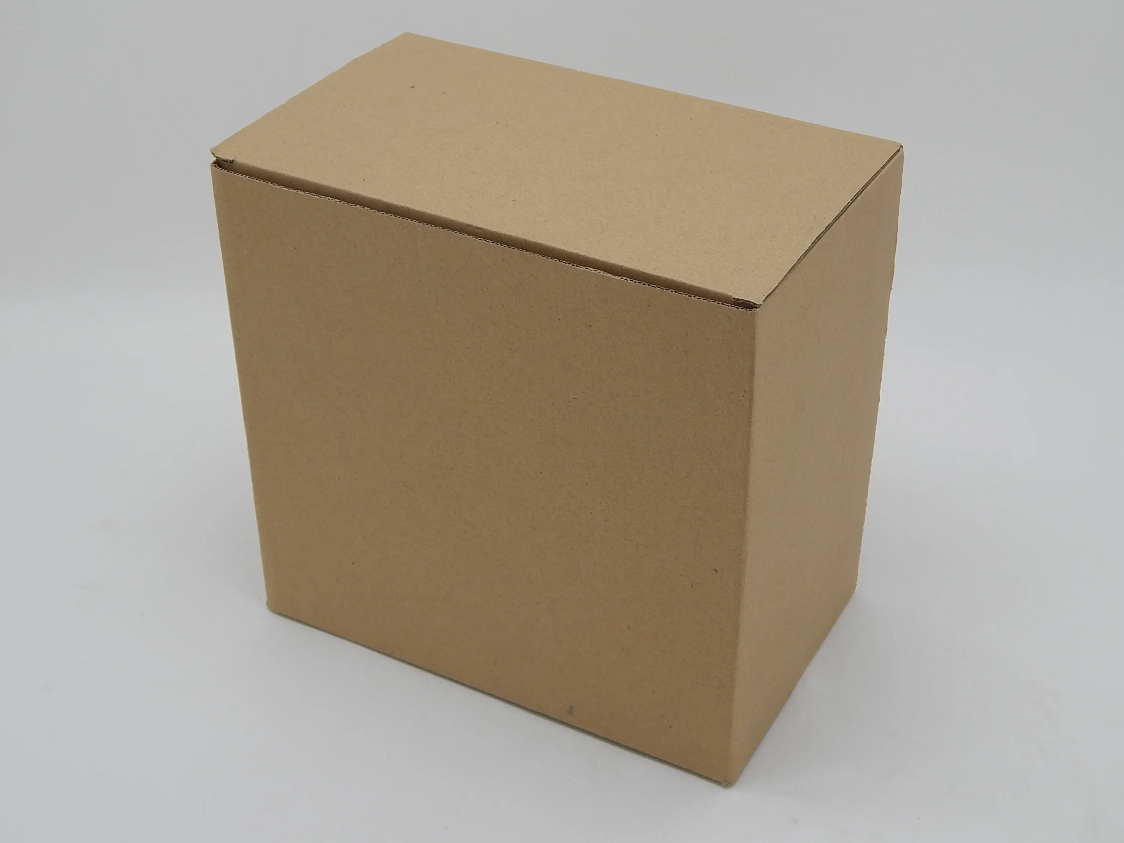 中性包装: 白色盒子或牛皮盒子 2.彩盒: 定制彩盒与客户的品牌和设计.