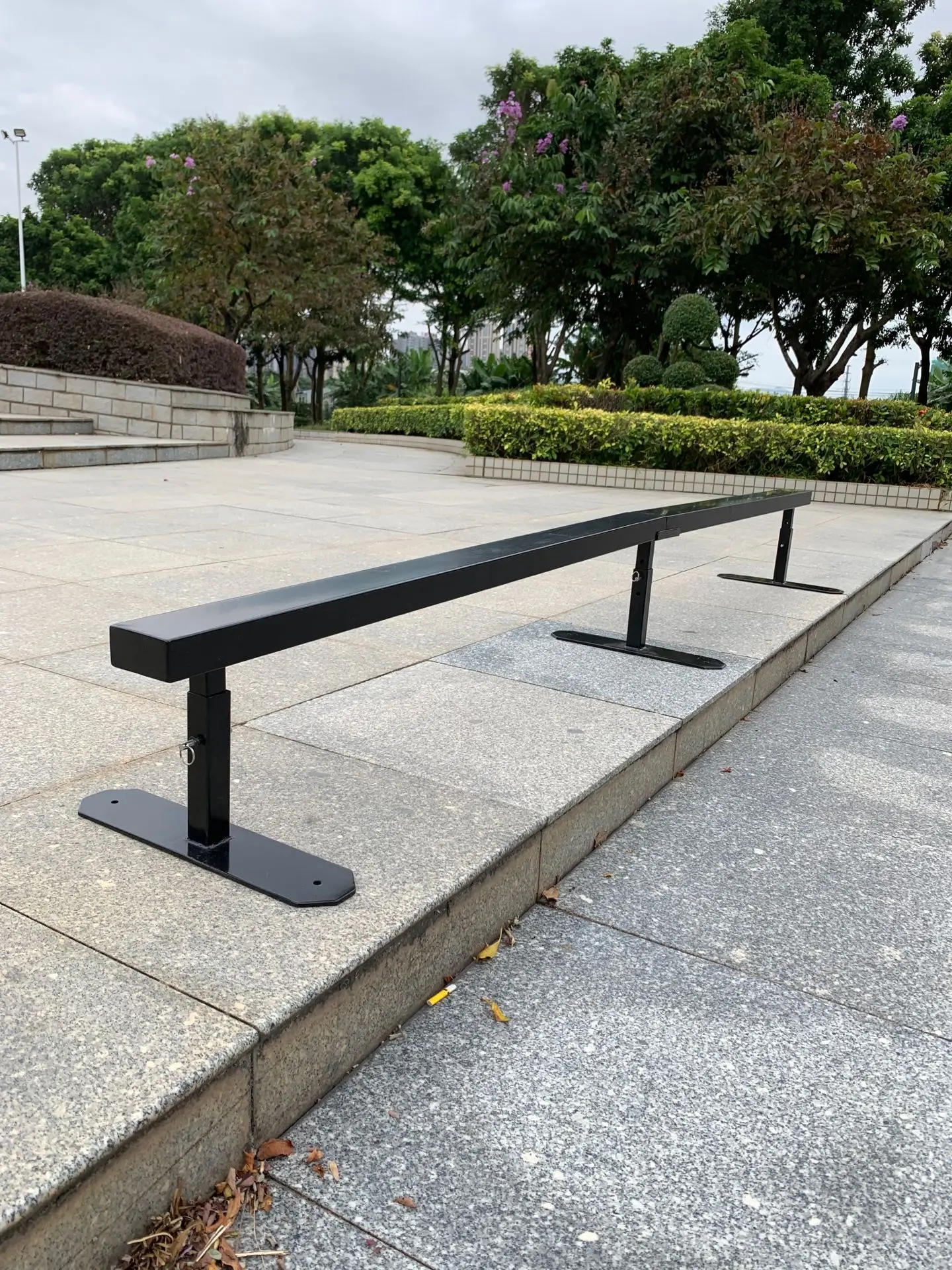 square skateboard rails