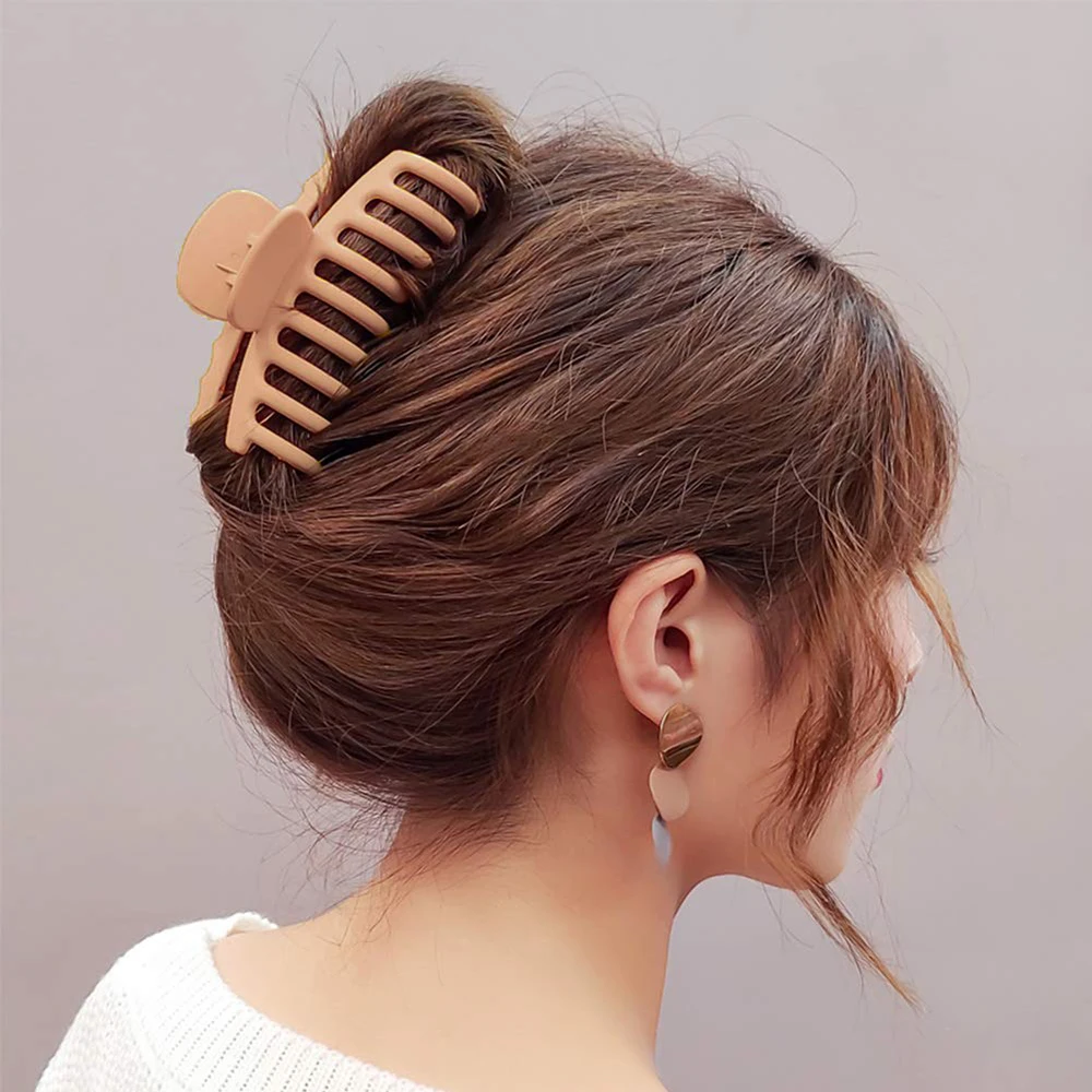 cream-hair-clip-in-2021-clip-hairstyles-claw-hair-clips-hair-clip