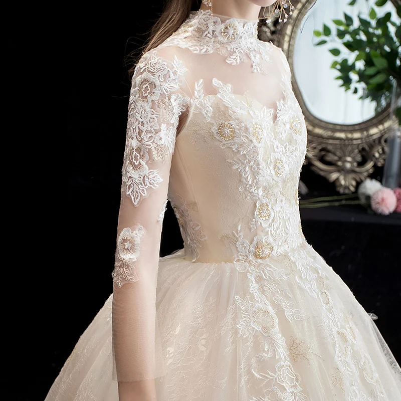 2019 Autumn New arrival Elegant Champagne lace Long Sleeve Plus size high neck Floor Length Bridal Wedding Dress