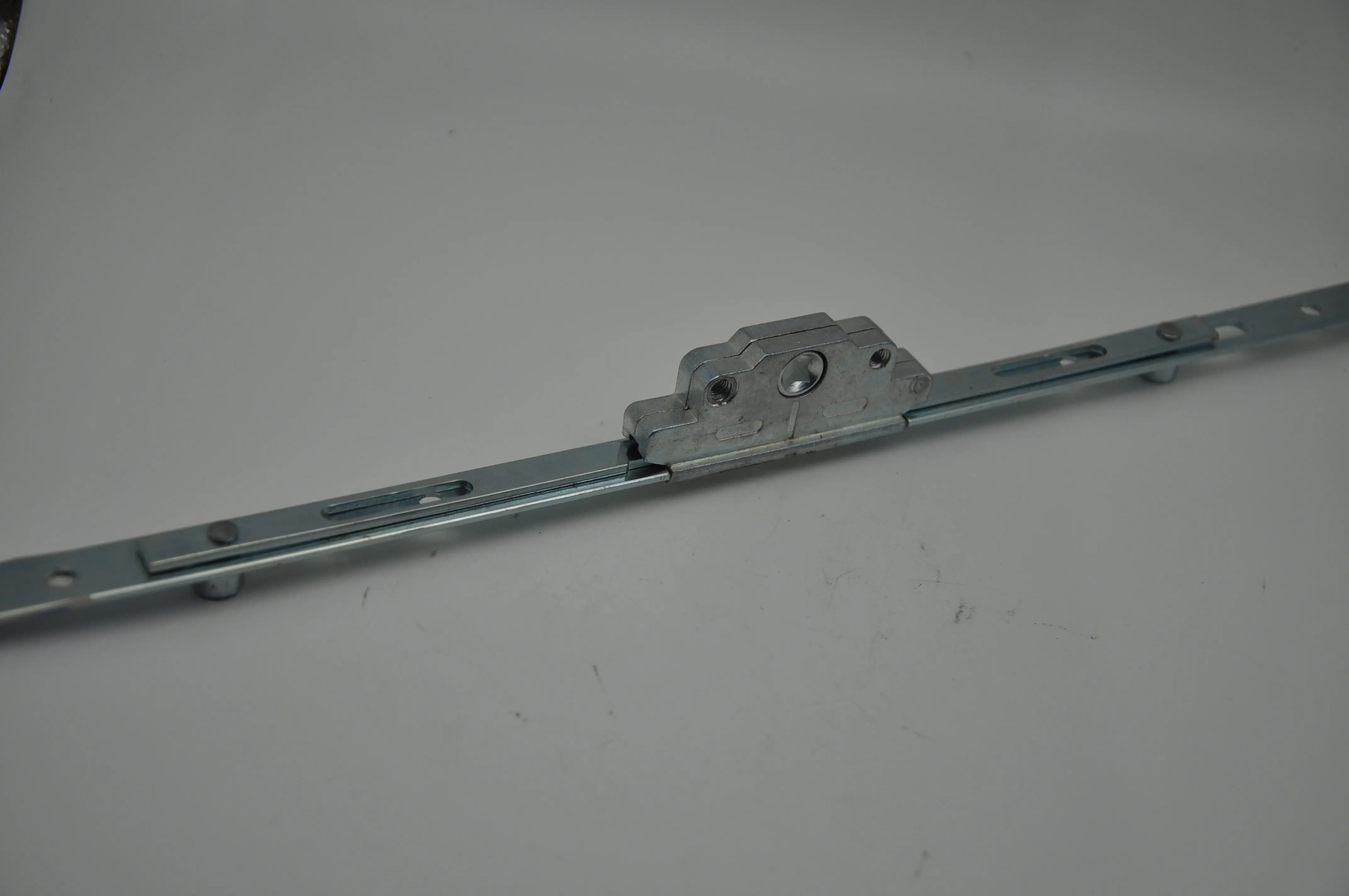 2020 New Arrival Upvc Zinc Alloy Window Espag Transmission Rod,Door And Window Accessories