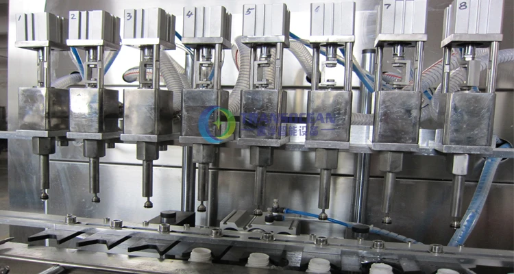 所有行业  机械设备  包装机  灌装机  灌装头和阀门由 sus304 不锈钢