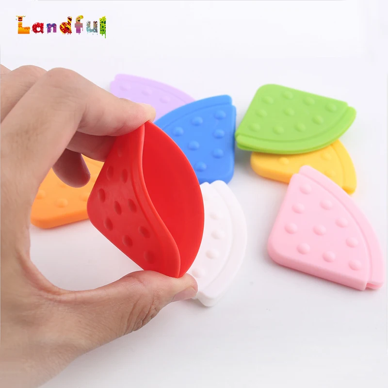 Eco Bpa Free Baby Chewy Adapter Sew in Silicone Corner Teether Baby Teether Chew Silicone