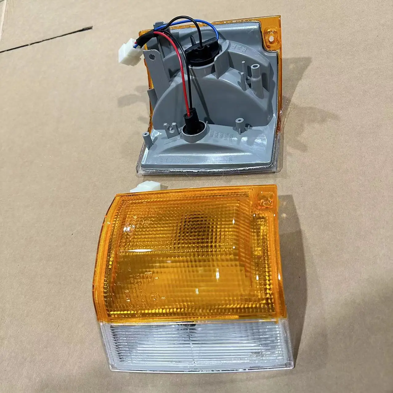 Toyot  Liteace Truck Corner Lamp ,year 1987-1995 factory